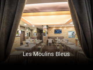 Les Moulins Bleus ouvert