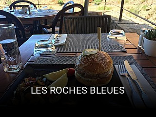 LES ROCHES BLEUES ouvert