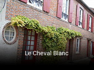 Le Cheval Blanc ouvert