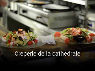 Creperie de la cathedrale ouvert