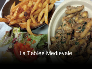 La Tablee Medievale ouvert