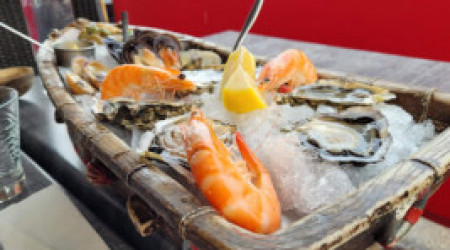 Le Quai Des Pirates Et Fruits De Mer Martigues